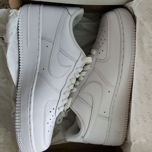 Nike Air Force 1 07